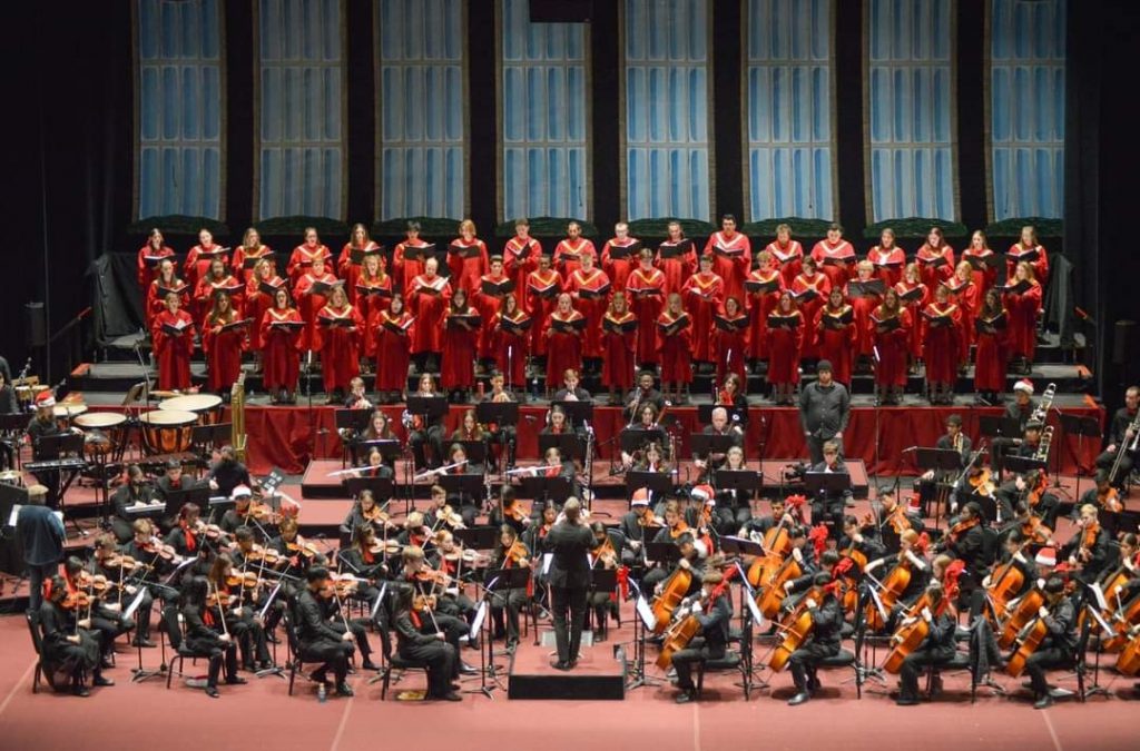 ESYO Symphony Orchestra and Melodies Chorale on stage 