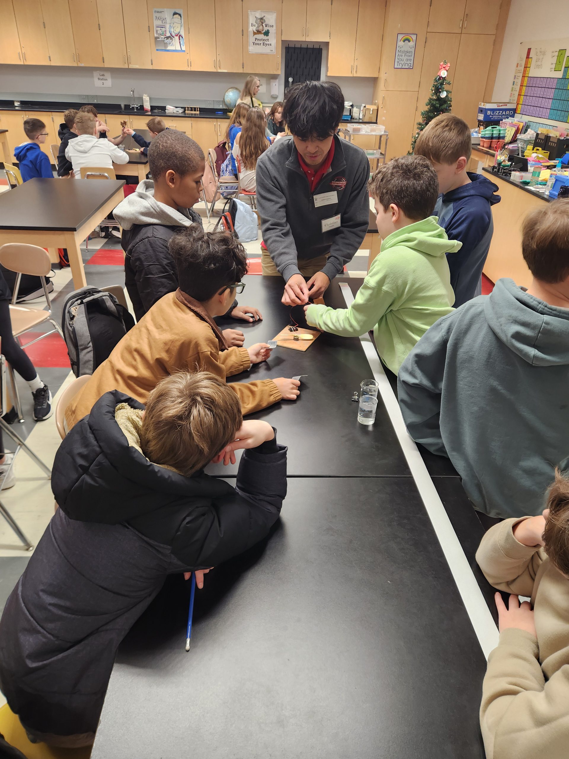 SGMS hosts STEM event with RPI Ambassadors - Scotia-Glenville Central ...